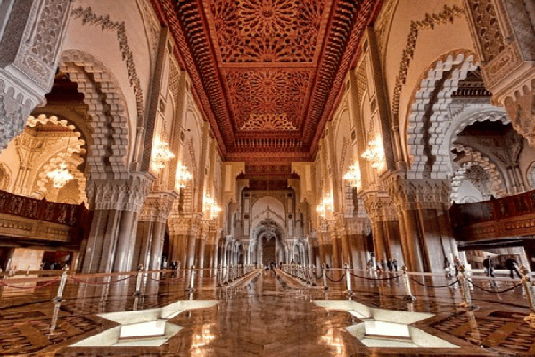 Visite de la ville avec billet d'entrée à la mosquée Hassan II par Youssef